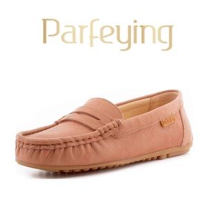 Brown Leather Loafer (size 9)